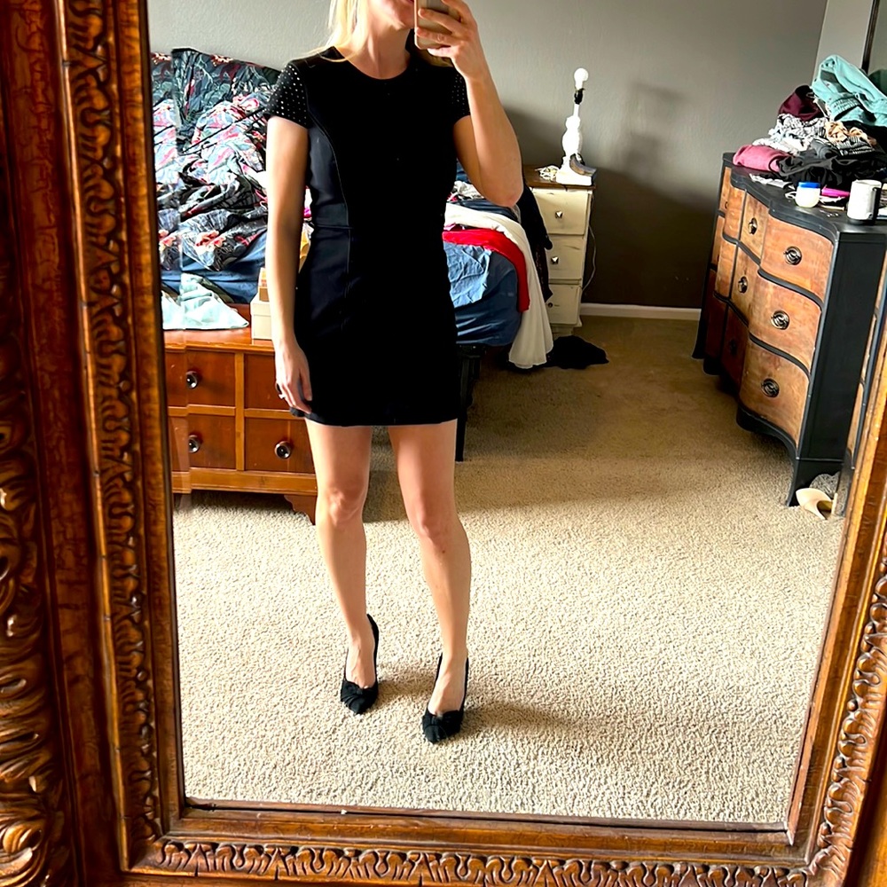 Super flattering cocktail dress